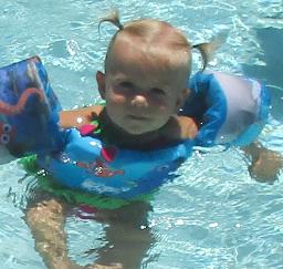 Willow, et al, POOL TIME... - 27JUL17