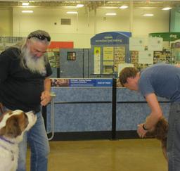 Penny assisting at PetsMart - 26MAY16